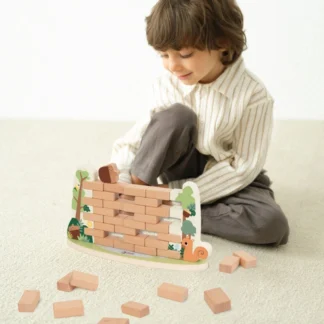 Arkádová hra s padajúcim žaluďom pre inteligentnú veveričku