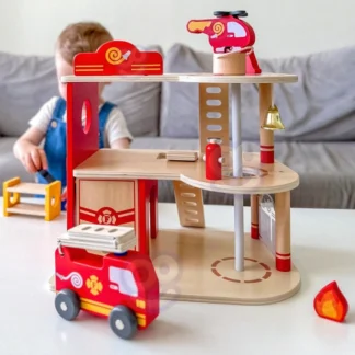 Drevená súprava hasičskej stanice do garáže, 14 dielov