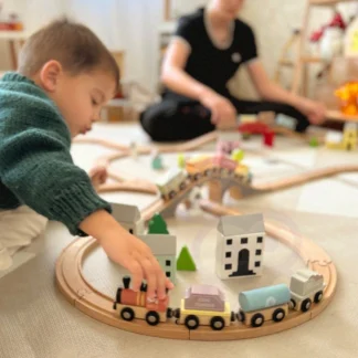 Drevené magnetické vozíky