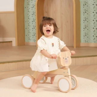 PolarB Drevený plyšový medvedík hnedý s mäkkými kolieskami na jazde