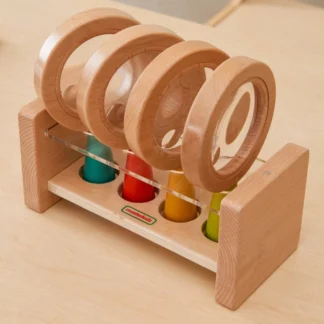 Sada drevených lup s nádobou