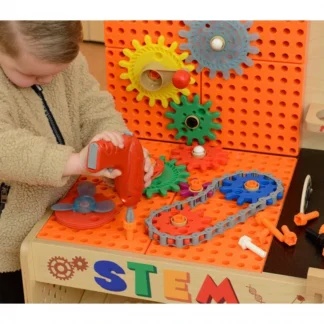 Sada príslušenstva pre pracovný stôl STEM, 111 dielov.