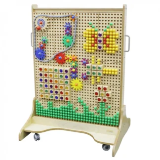 Samostatne stojaca drevená STEM tabuľa